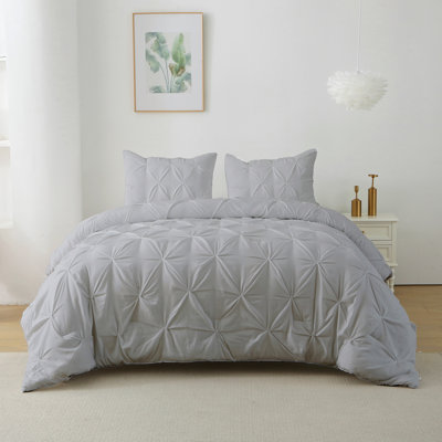 Pleat Polyester 3-Piece Comforter Set