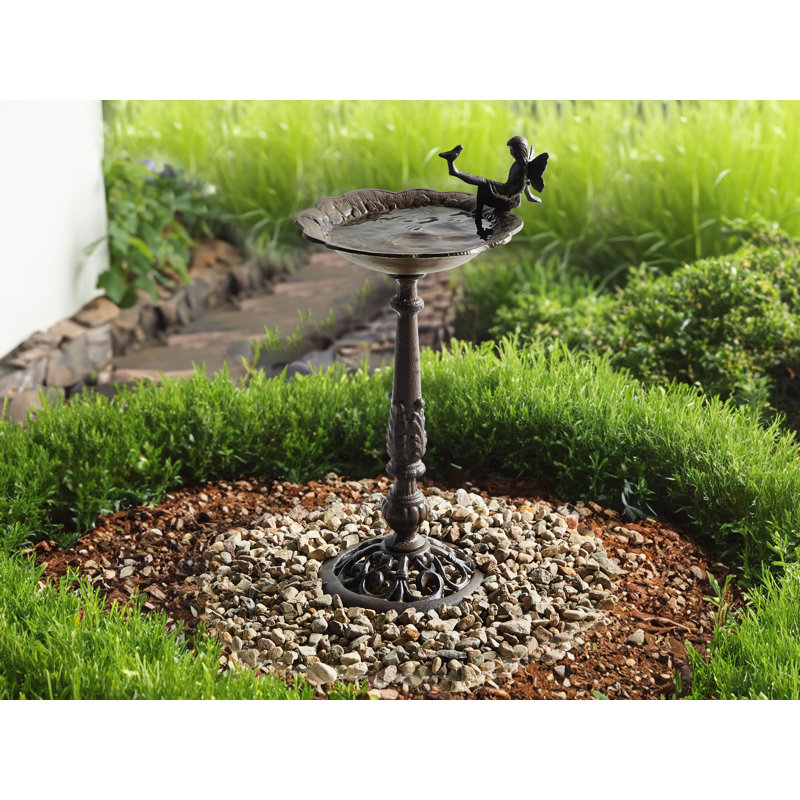 LARK Iron Birdbath