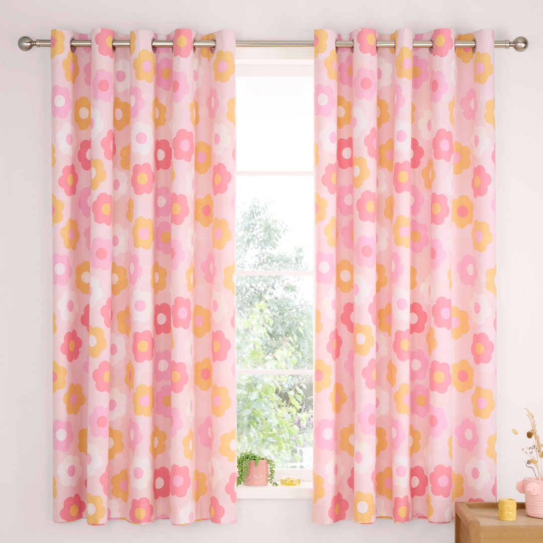 Retro Daisy Fully Reversible Eyelet Curtains