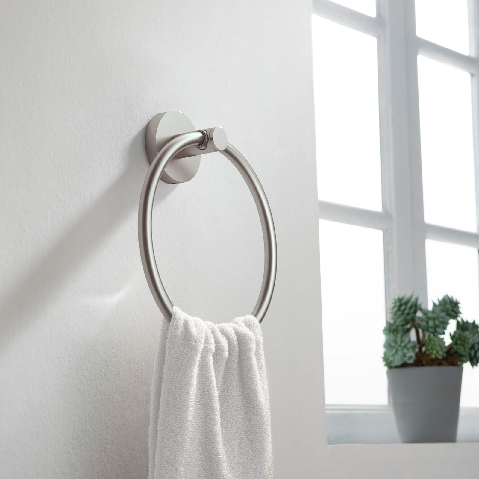 Circular 4-Piece Bathroom Hardware Set, Brushed Nickel