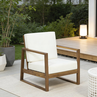 CLUB CHAIR