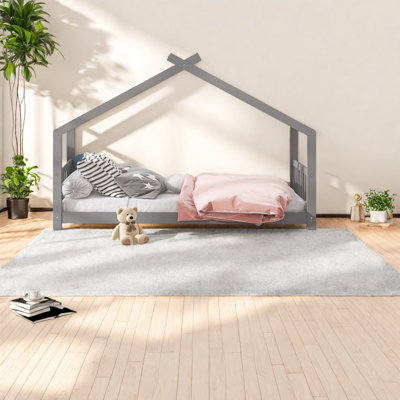 Lit de maison peu encombrant, conception en bois massif, finition grise pour les maisons modernes