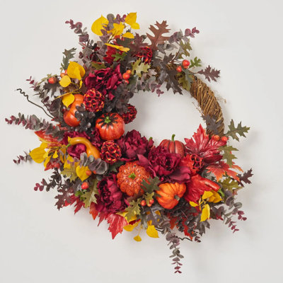 Couronne d'automne rouge foncé foncé avec eucalyptus bourgogne gris, citrouille orange et gourde