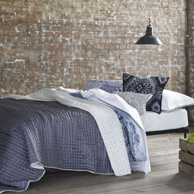 Chenevard Natural & Chalk Quilt