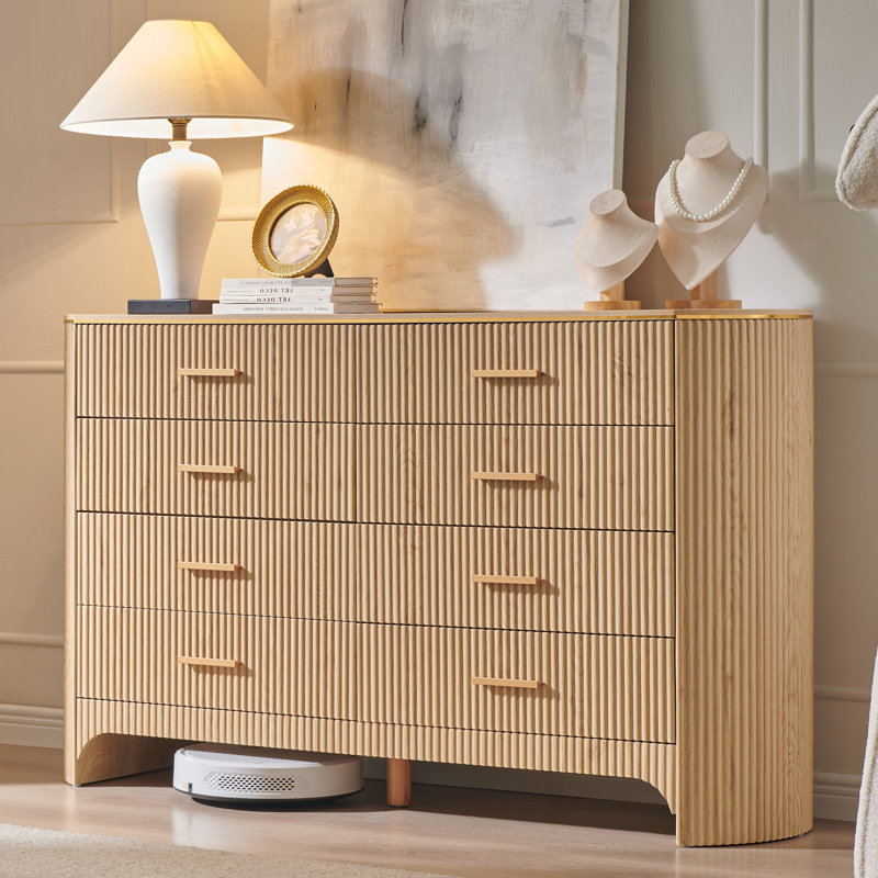 Commode moderne à 8 tiroirs pour la chambre à coucher, commodes de 54 po de largeur et commode avec profil courbé, chêne naturel