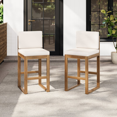 Ensemble de jardin en bois pour 2 personnes avec coussins beiges, tissu non poreux, design intemporel pour une ambiance rétro, largeur 45,7 cm et poids 15,7 kg. Fabriqué en bois brun.