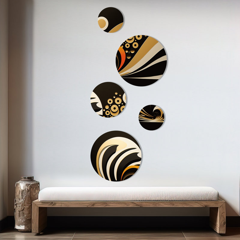 Décoration murale géométrique moderne en métal Golden V circulaire
