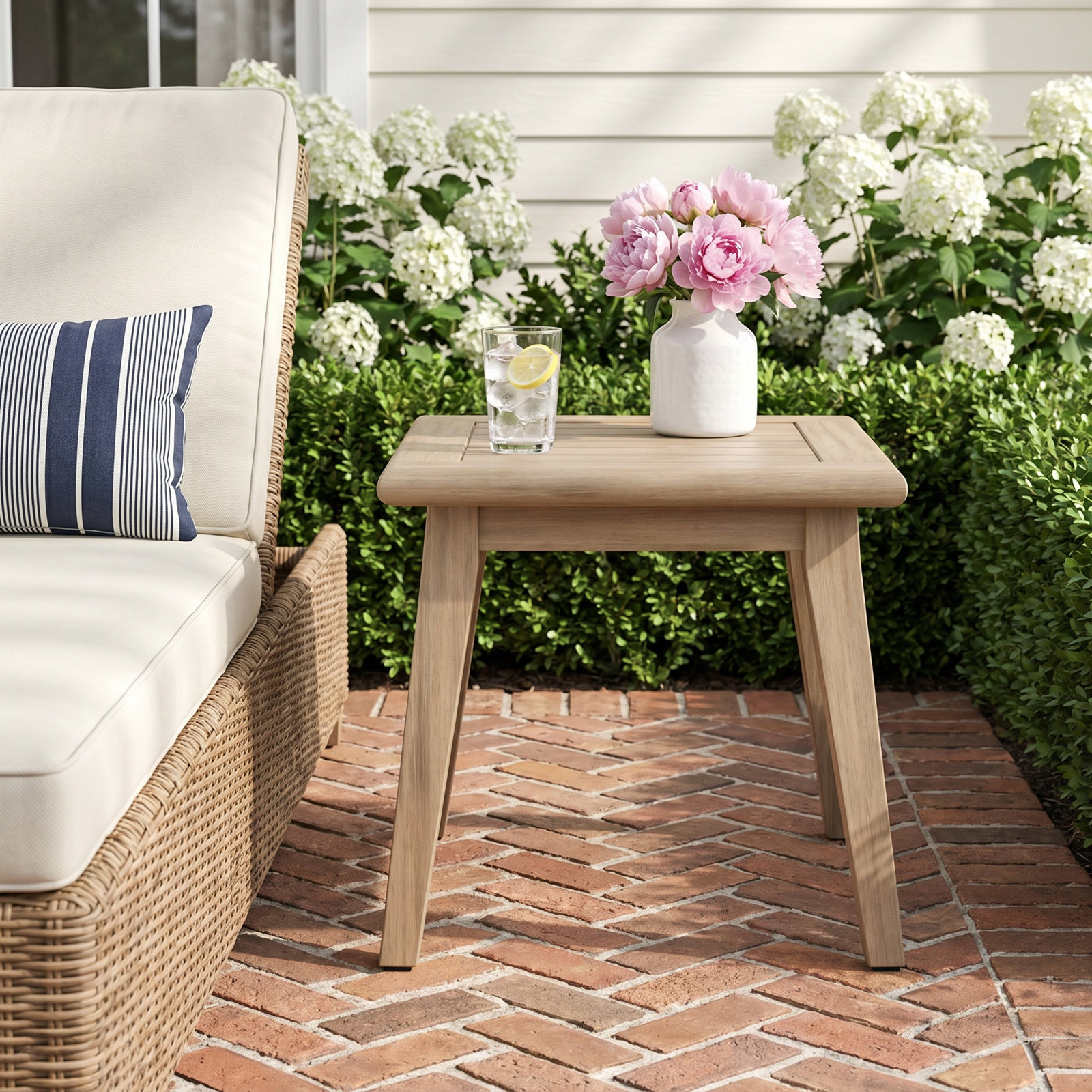 Williams 20'' Outdoor Side Table