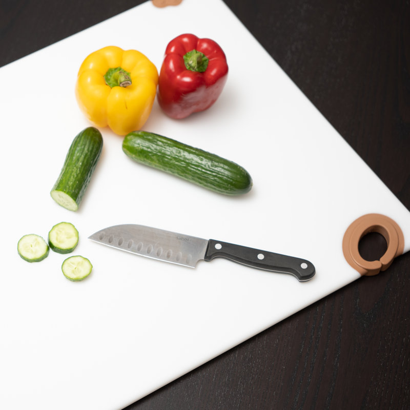 EcoQuality Plastic Cutting Board