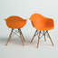 Chaise avec accoudoirs Chaya-111992878