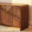 Buffet Vista en chêne blanc avec portes à lattes sculptées 84 po, armoire de rangement moderne brun-132488280