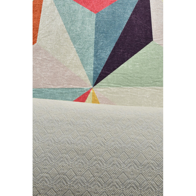 Geometric Indoor Rug, Rectangle 2'7" x 4'11"
