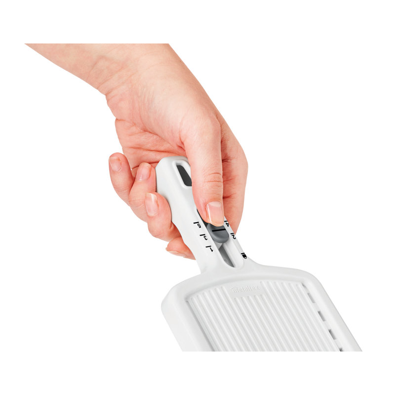 Slice-Six Universal Slicer with Adjustable Blade