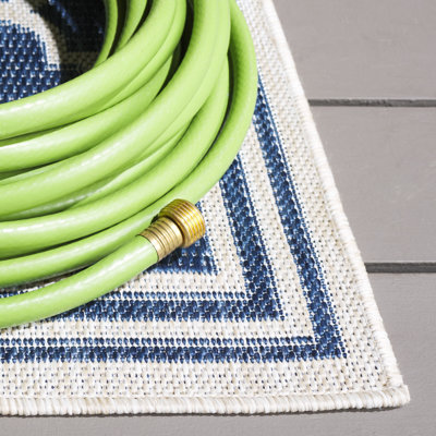 Nyjee Performance Performance Geometric Rug