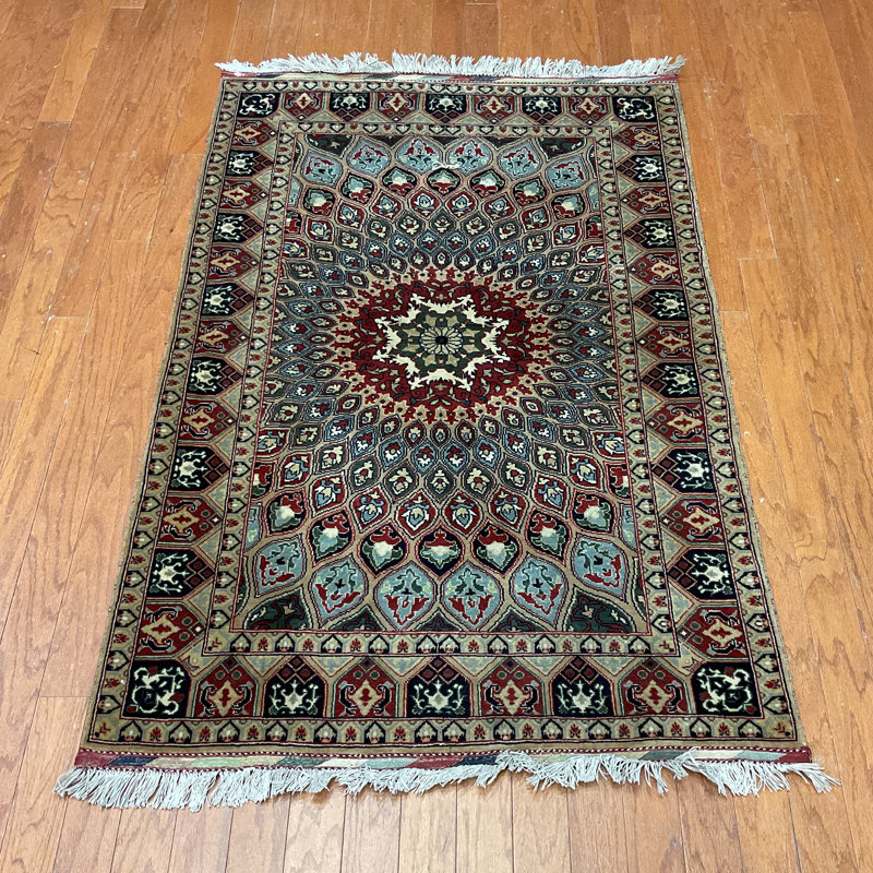 Tapis rectangulaire en laine de conception unique 3 pi 4 po x 5 pi Orietto