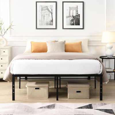 Structure de lit noire en métal robuste avec assemblage rapide, fonction silencieuse, support statique de 750 livres, espace de rangement pour matelas en acier renforcé sous le lit et trous de connexion pour les extrémités,