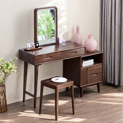 Nathalye Vanity