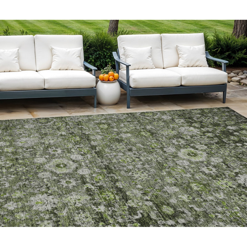 Tapis intérieur / extérieur oriental lavable vert et olive 9 pi x 12 pi HomeRoots
