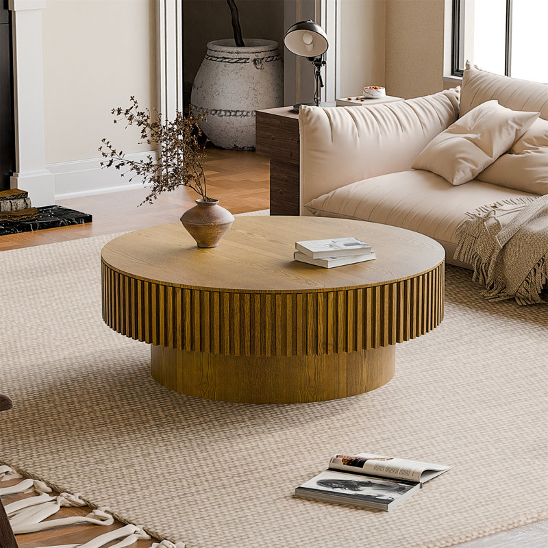 Élégante table basse ronde avec rangement caché et design cannelé, Brown, 13.78" H x 39.37" L x 39.37" W