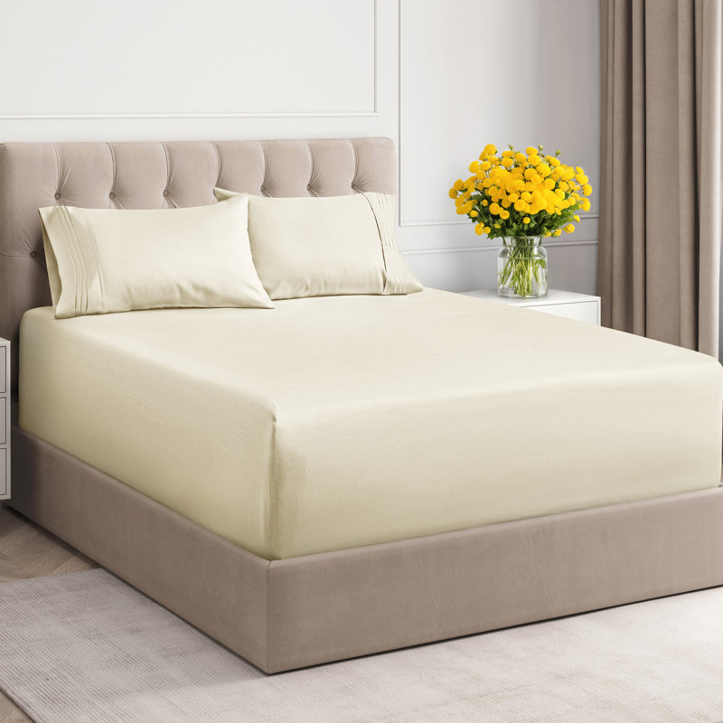 Extra Deep Pocket Sheet Set, Cooling & Breathable Bed Sheets, Soft Hotel Luxury Bedding, Fits 18–24 Inch Mattress, Off White