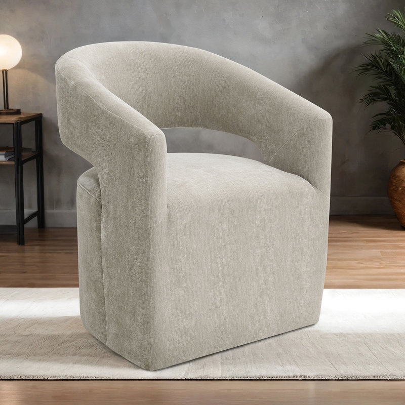 Fauteuil contemporain de style taupe, avec dossier, revêtu de tissu doux, de bois massif et de mousse, avec base sculptée intégrée