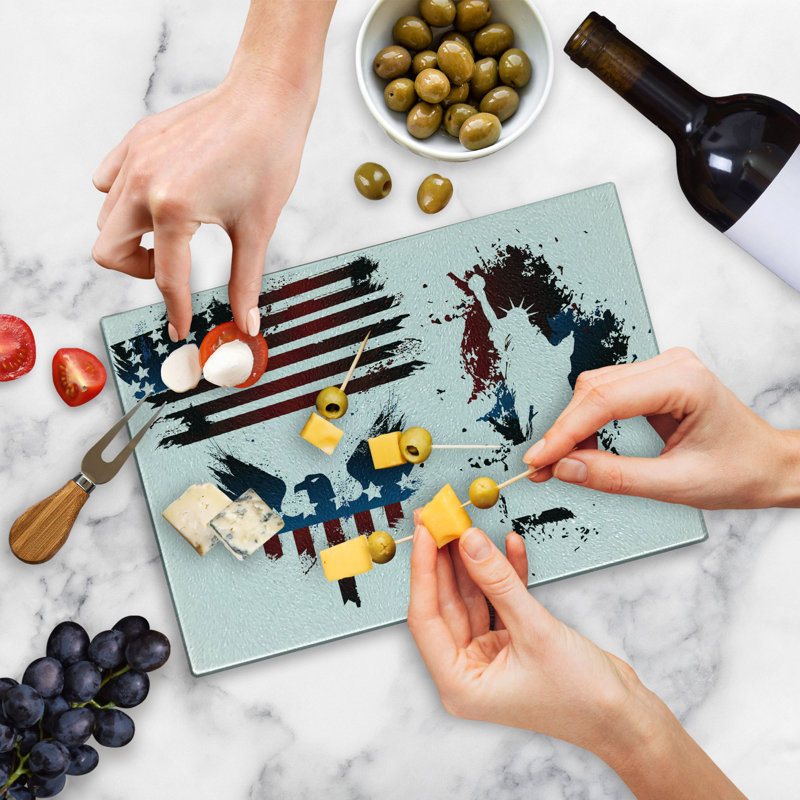 Planche à découper en verre trempé drapeau américain Ambesonne
