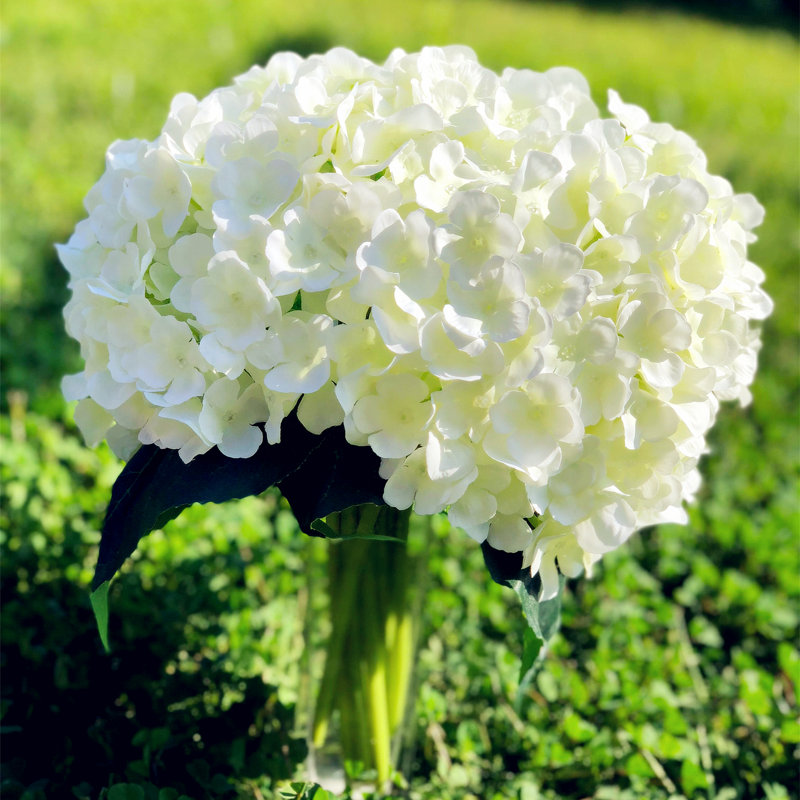 Pièce maîtresse hortensia artificielle en vase