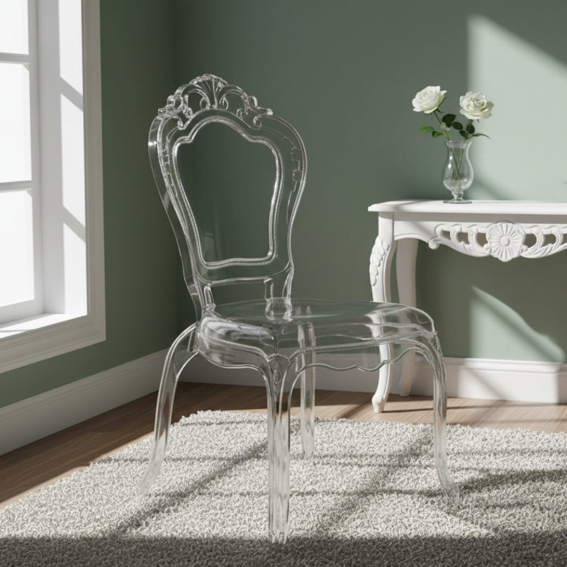 Chaise Ishanti