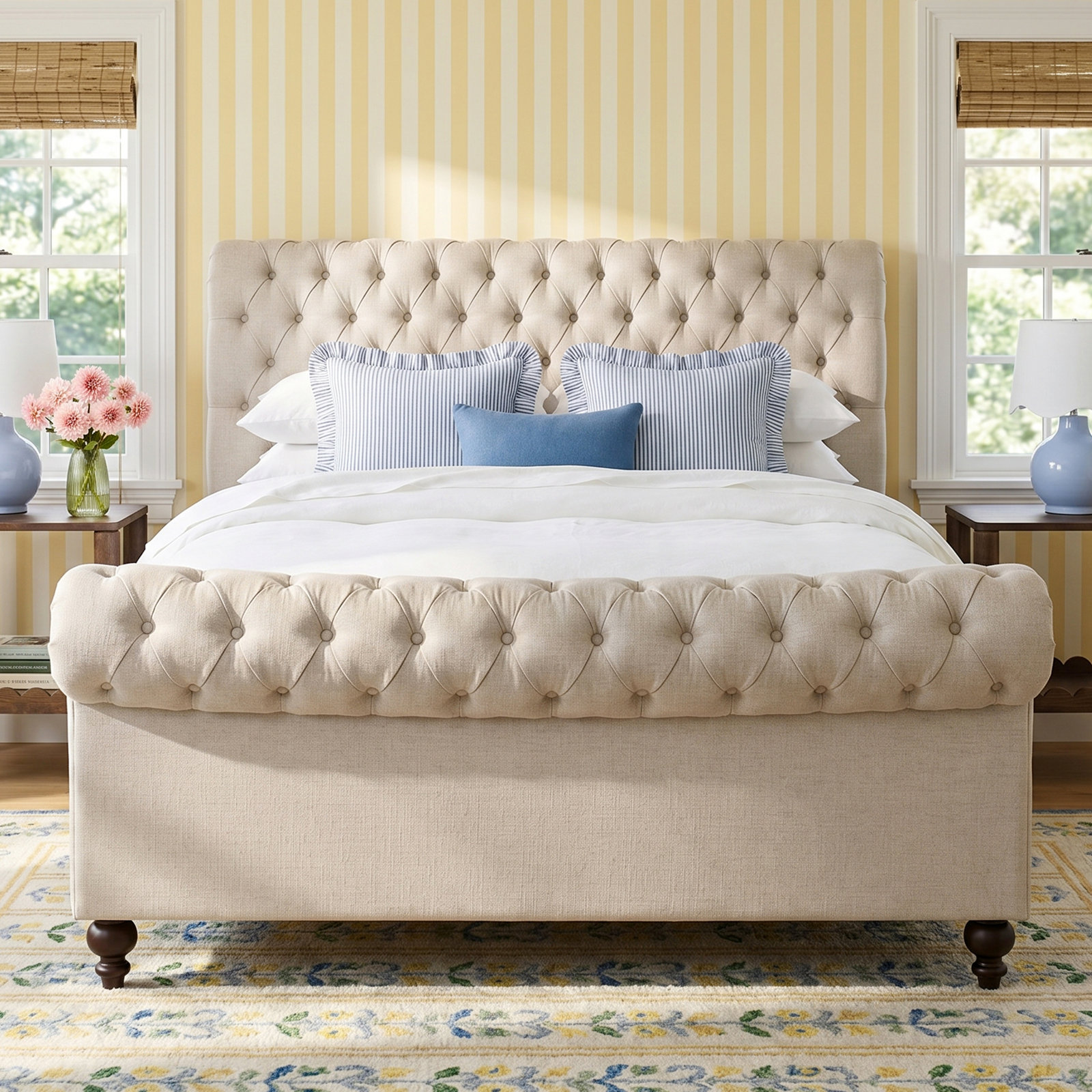 Nicolas Sleigh Bed, Queen