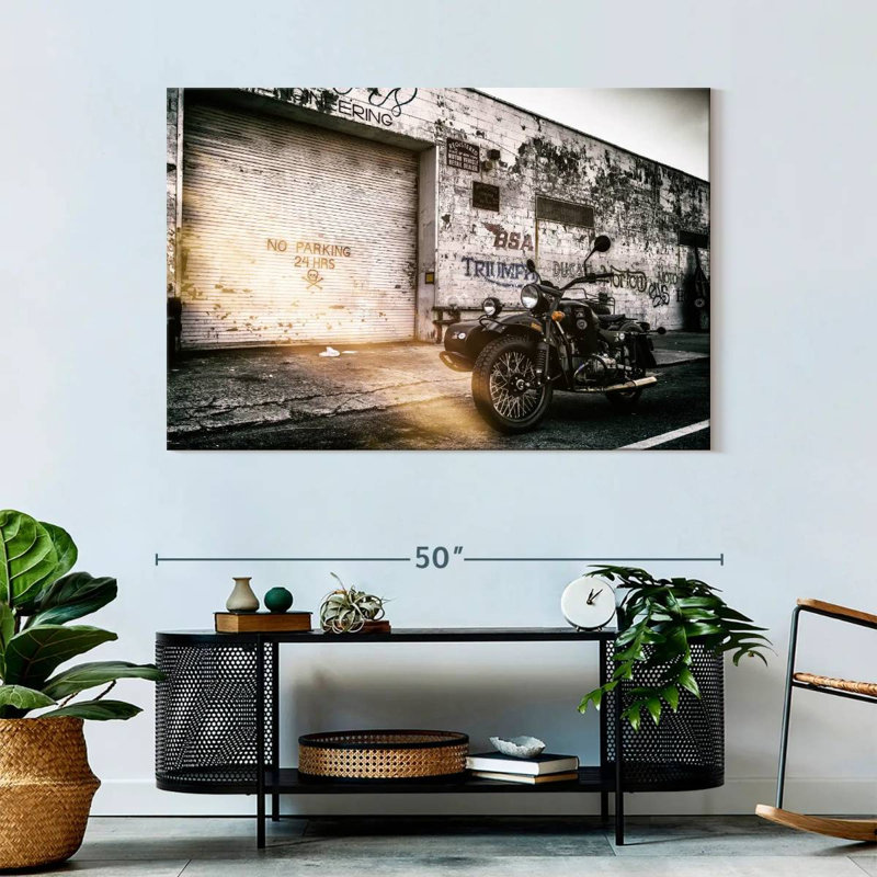 Mehar Brooklyn - Side-Car, 32" H x 48" W