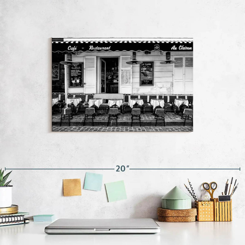 Lilie Paris Cafe Restaurant, 8" H x 12" W
