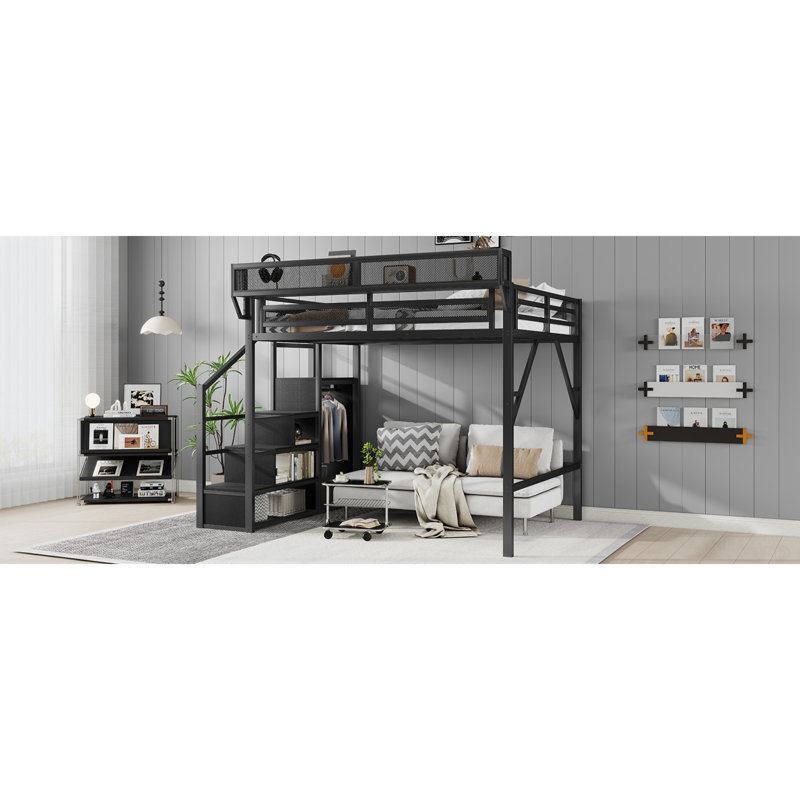 Lit mezzanine double compact avec structure en métal, conception moderne pour les maisons compactes