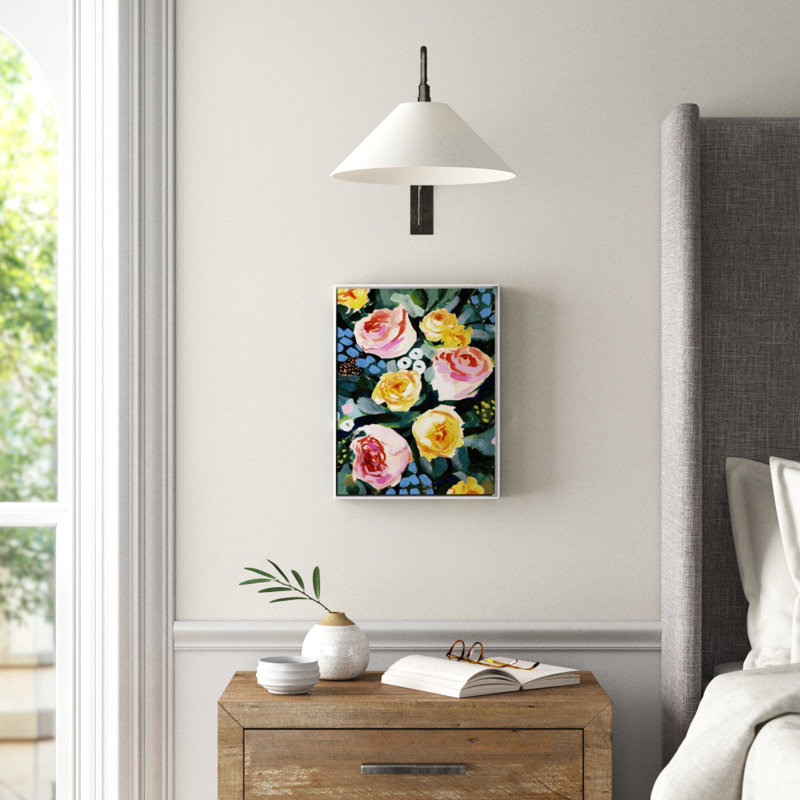 « fleur mélangée ii », peinture sur toile, H 17,7 po x l 13,7 po x P 1,75 po, Cadre flottant blanc