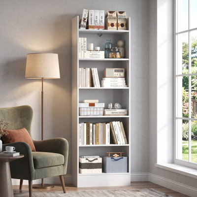 Bibliothèque à 6 niveaux avec tablettes réglables (3 hauteurs). L 18,9 po x P 9,5 po x H 66,9 po. Peut contenir 20 lb / tablette, 120 au total. Cadre en H et ancrage mural. Assemblage facile.