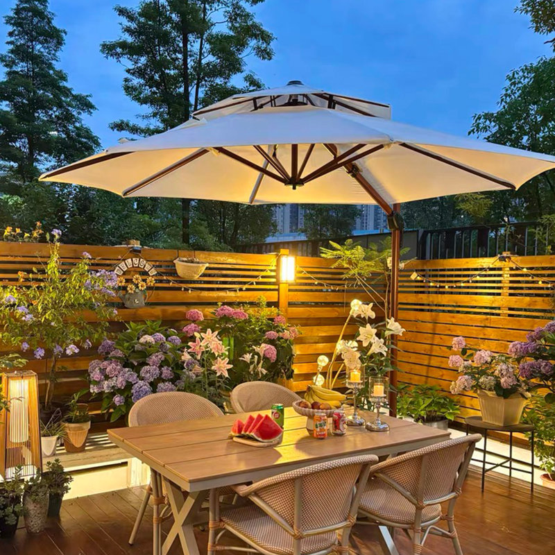 Parasol en porte-à-faux rond en bois avec base Epperly, Crème, H 108 po x l 144 po x P 144 po