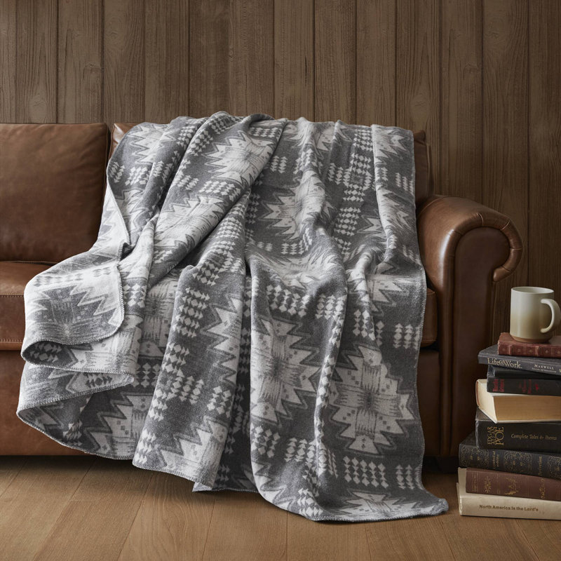 Couverture jacquard Alberta, Motifs géométriques gris, Grand lit
