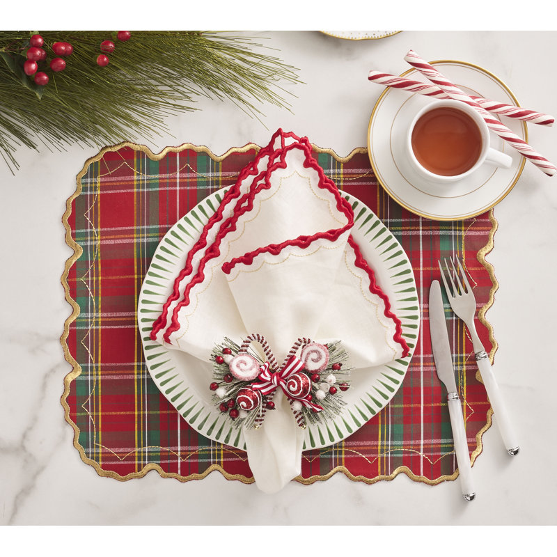 Holiday Twist Napkin Ring