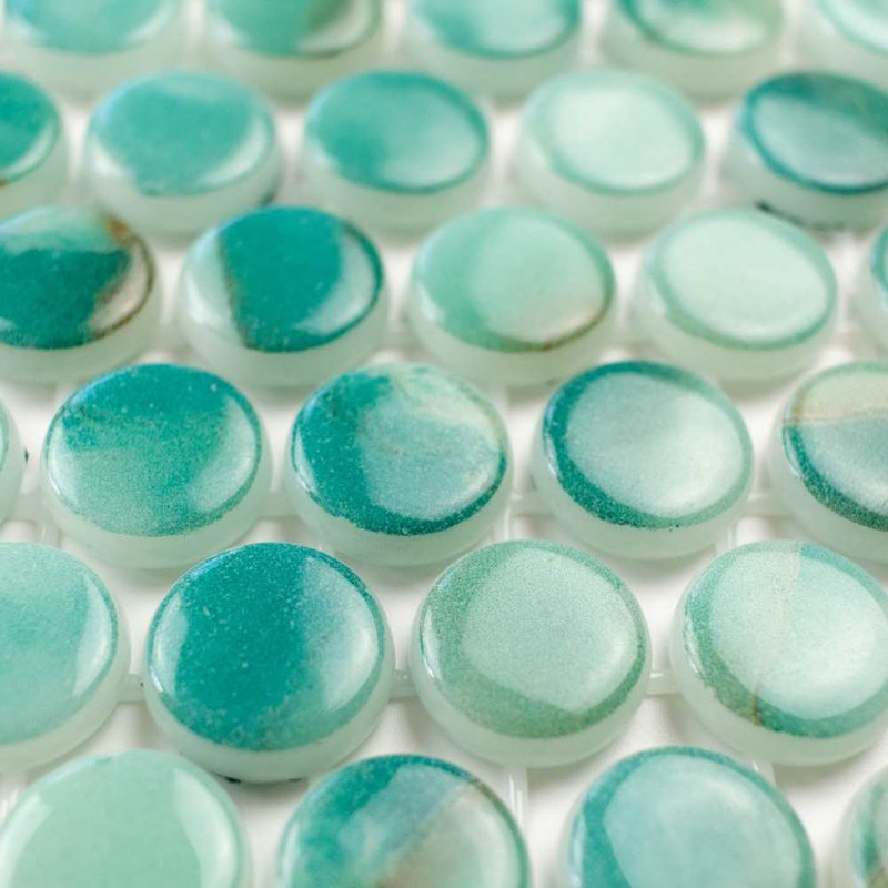 Carreau de mosaïque rond en verre 12 po x 12 po Eterna Penny, Turquoise