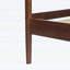 Très grand lit en bois de pin avec tête de lit en rotin, pieds de soutien renforcés pour plus de durabilité et de style, finition noyer-923321268