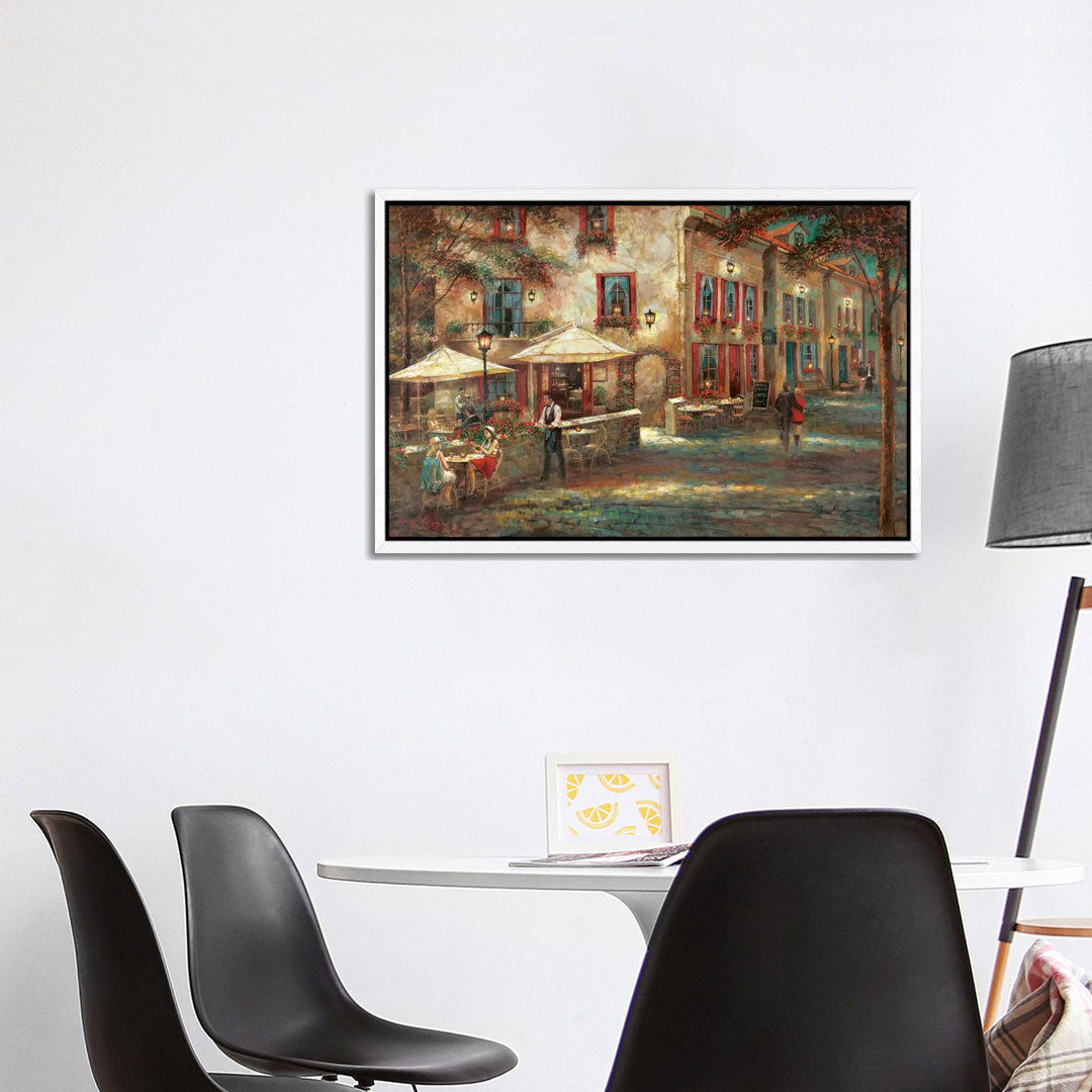 Courtyard Café von Ruane Manning - Galerie-verpackte Leinwand Giclée auf Leinwand