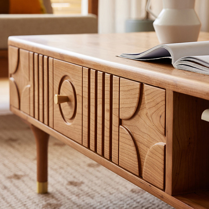 Table basse sculptée de style antique rétro