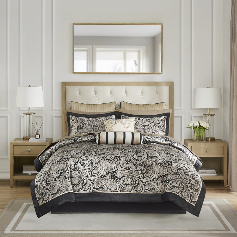 Édredon 12 pièces avec draps en coton, noir, grand lit. Comprend un édredon, des taies décoratives, des oreillers, une jupe de lit et des draps. Ravissant motif cachemire. Facile et pratique à entretenir. Nettoyage exquis simple
