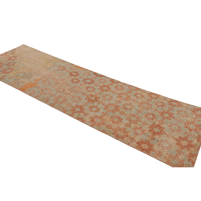 Distressed Homage Floral Area Rug, Runner 3' x 14'