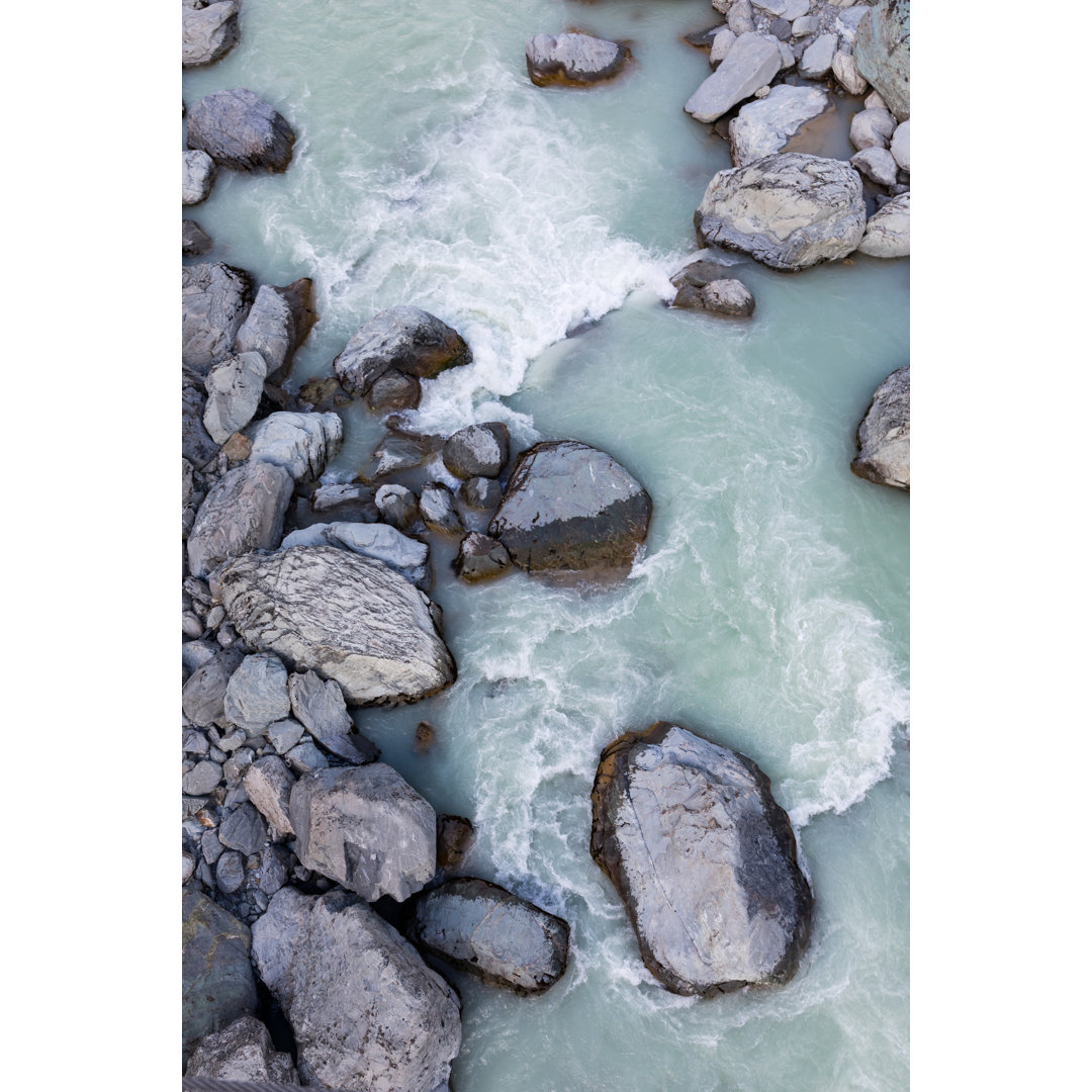 Leinwandbild Alpine Rocks And Stream