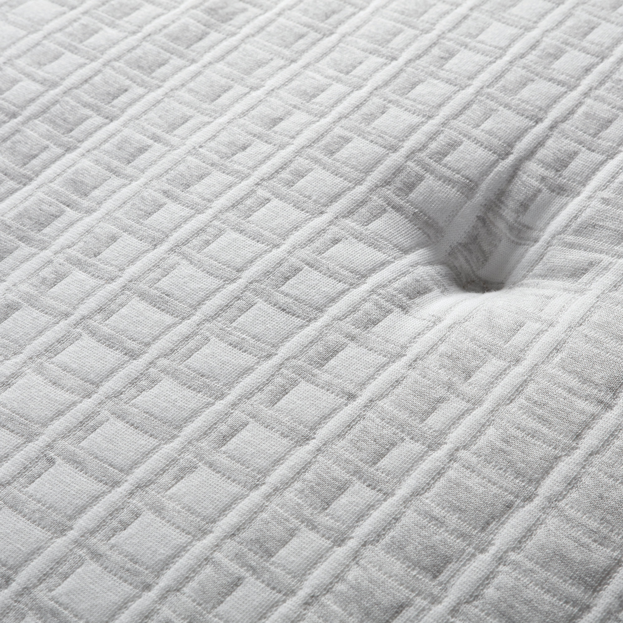 Beautyrest Silver BRS900-C Plush Pillow Top 16.25" Innerspring Mattress, Full