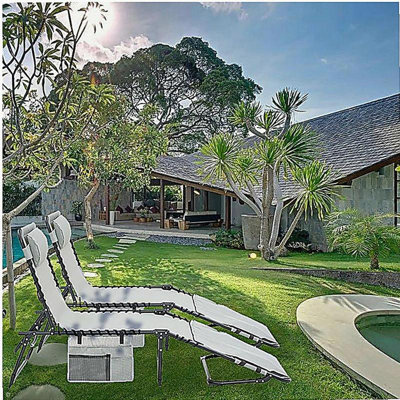 Folding Lounge Chair with Canopy,  Pool Chair, Patio Sun Tanning Chair, Outdoor Reclining Chair with Position Adjustable Backrest, Breathable Mesh Seat, Suitable for Beach. (Gray, 2 Pcs)
