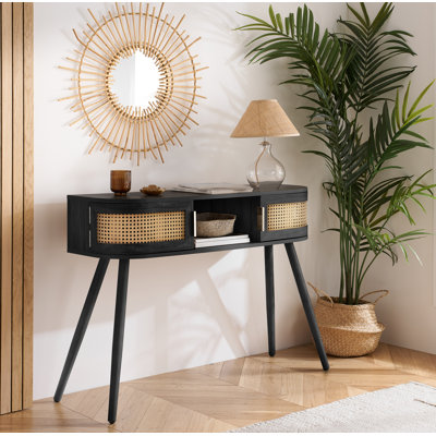 Amanni Piece Bedroom Set