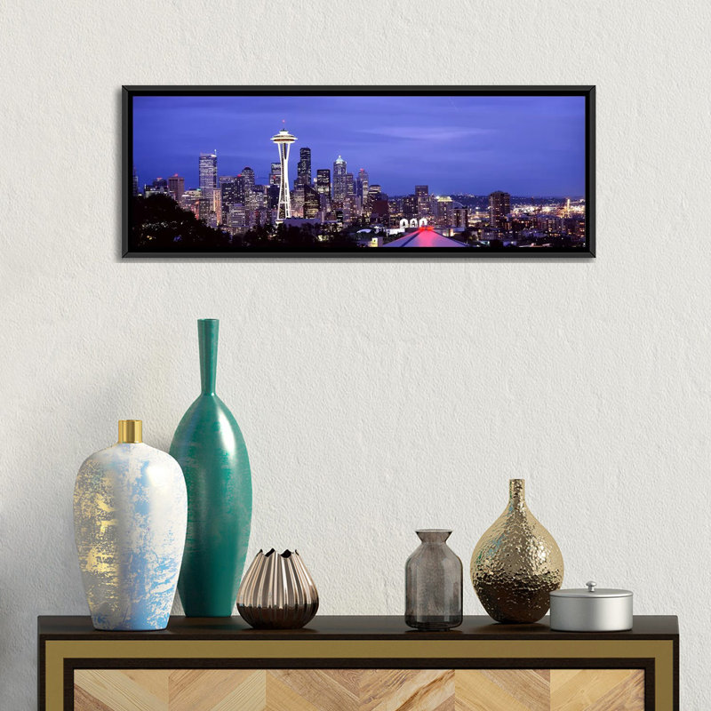 «Panoramic 'Skyscrapers in a City Lit up at Night, Space Needle, Seattle, King County, Washington State, 2010, reproduction de photo sur toile