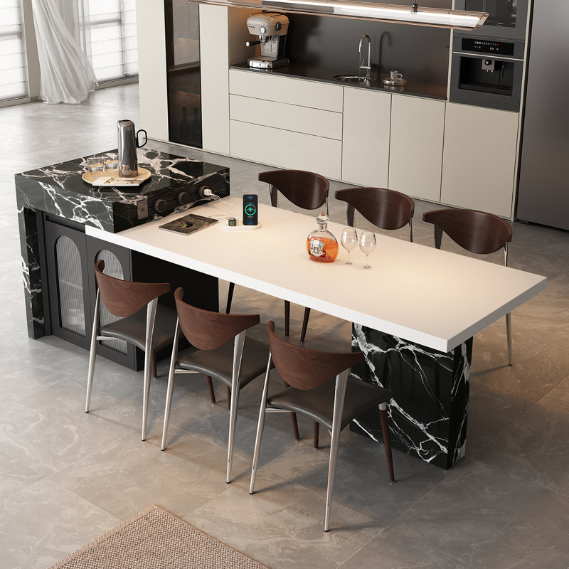 Table de salle à manger de style italien minimaliste