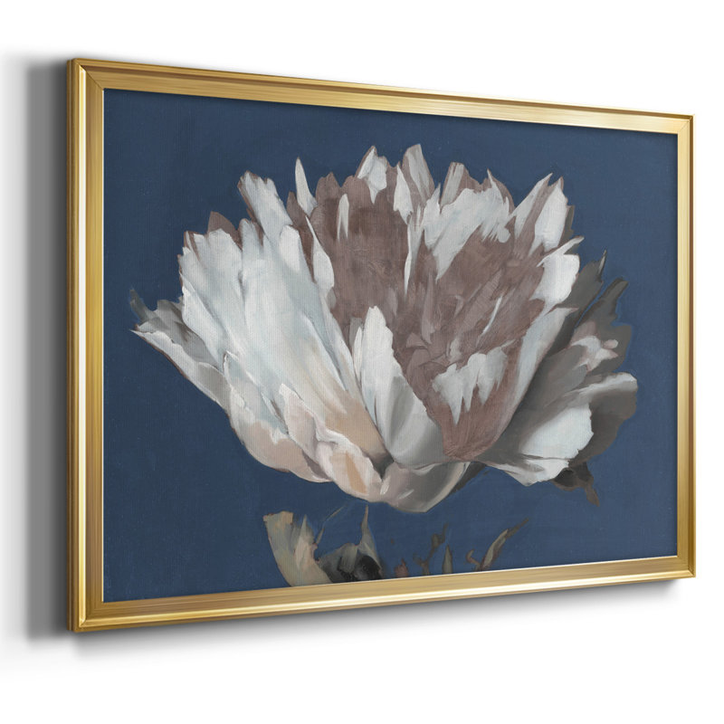Pivoine blanche encadrée sur toile, Or, H 30 po x l 44 po x P 1,5 po